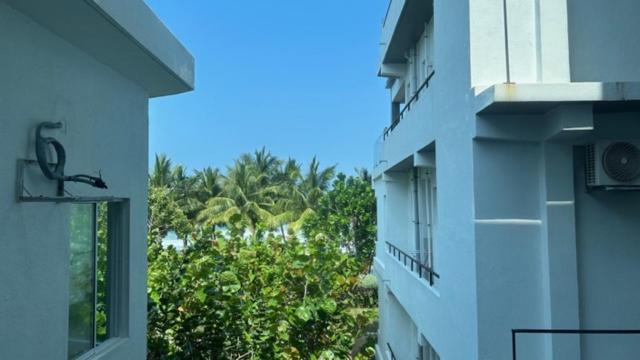 Apartment314 Oceanfront Condos Nilaveli Trincomalee Exterior foto